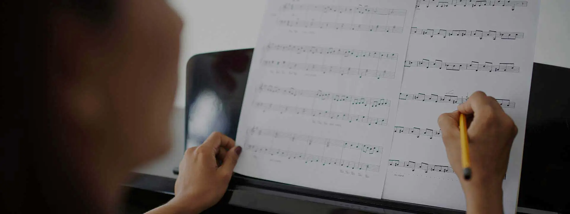 professores de composição musical - undefined