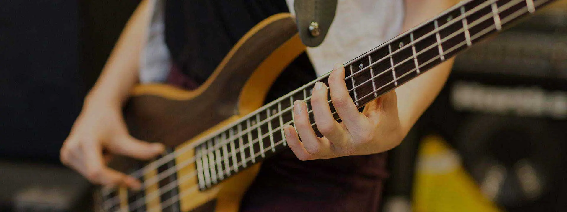 bass guitar teachers - undefined