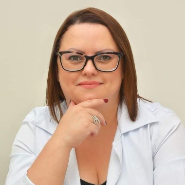 Terapeuta  Adriana Cooliver  - Centro de Terapias Integrativas