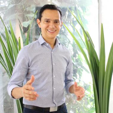 Dr. Edison Osorio, Cirujano Plástico.