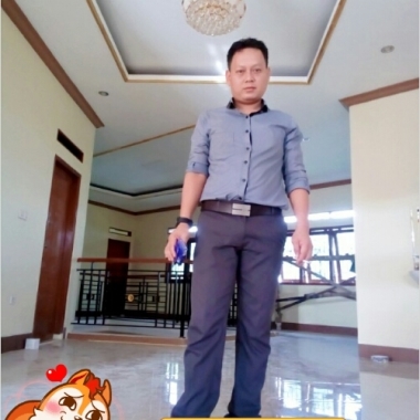 Renovasi rumah timggal