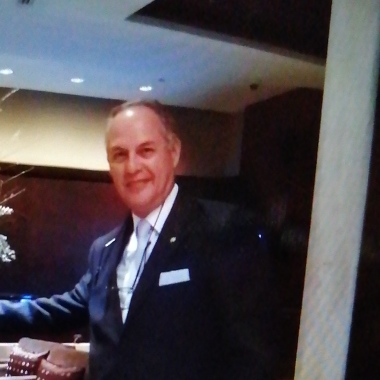 Profesional Oscar Mostajo