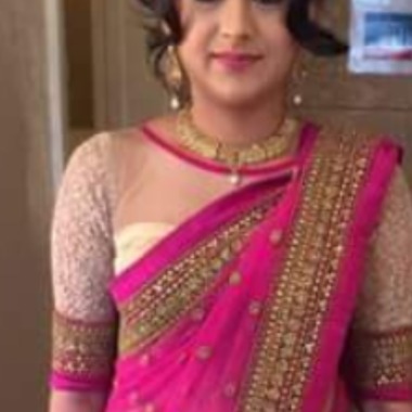 Isha freelance beautician