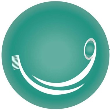Dra Michelle Vejar Soluciones en salud dental estética