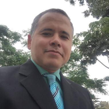 Especialista en Ginecología y Obstetricia