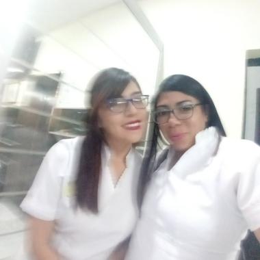 Enfermera y cuidadora adulto mayor