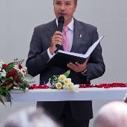 Maestro de Ceremonias Oficiante Bodas Civiles