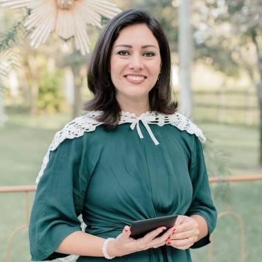 Claryssa Monteiro Celebrante