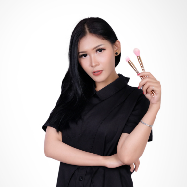 Make up artist