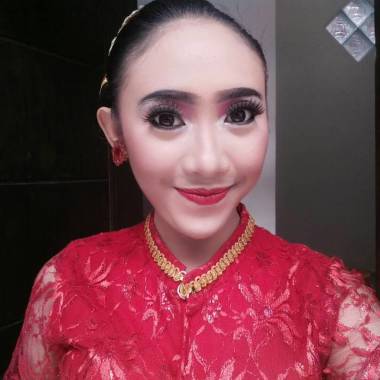 Gladis Nadya Asmara