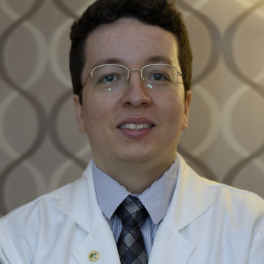 Dr. Flávio Oliveira