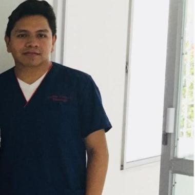 Dr. Gabriel Vargas
