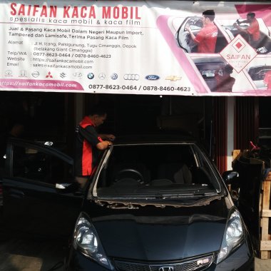 Saifan kaca mobil