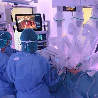 Urología / Dr. Roberto Almeida C.