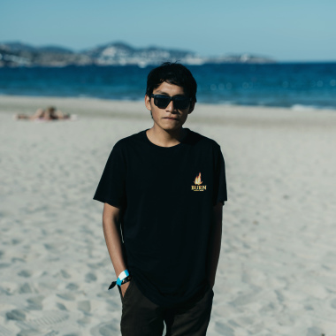 Dasbeek (Nightclub DJ)