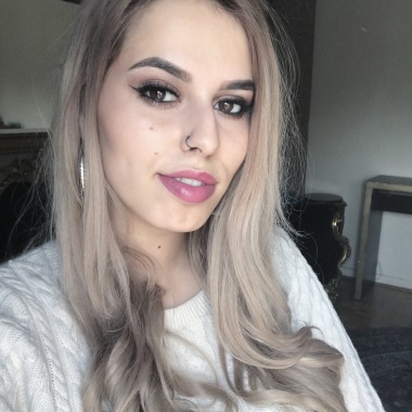 Nadin M. Hair and Make-up Artist