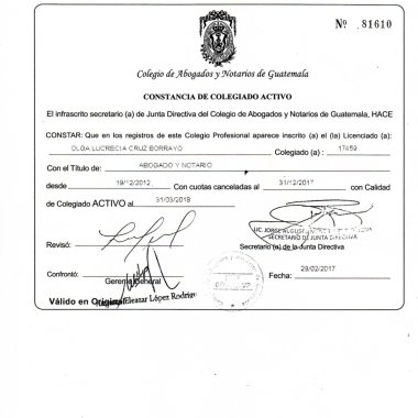 Abogada y Notaria Lucrecia Cruz