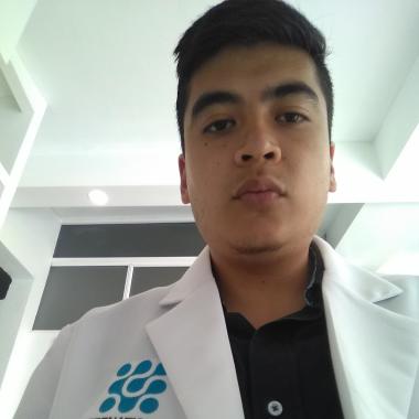 Licenciado en Fisioterapia y Rehabilitación .