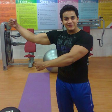 Naveed personal fitness trainer