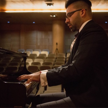 Llinos Martí - Profesor y Pianista profesional