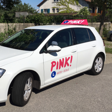Pink! Auto-école