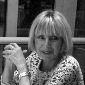 Frau Eva Maly
