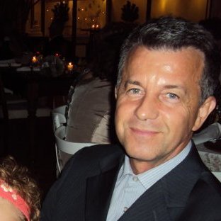 César Vicente Custódio