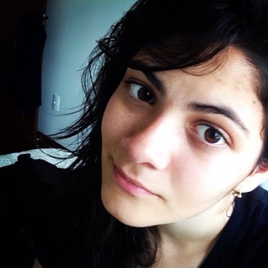 Profissional: Pyetra Kelly Ferreira