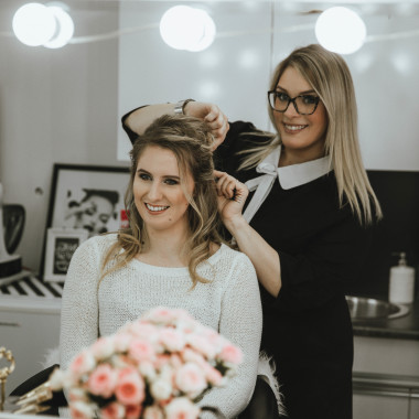 Carmen Holy ART OF BEAUTY Brautstyling