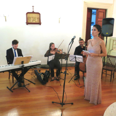 Mariana Gomes Voz e Orquestra