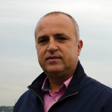 Kadir Y.