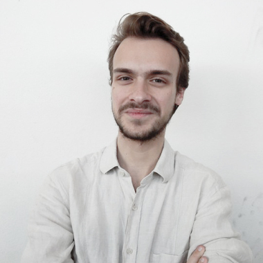 André