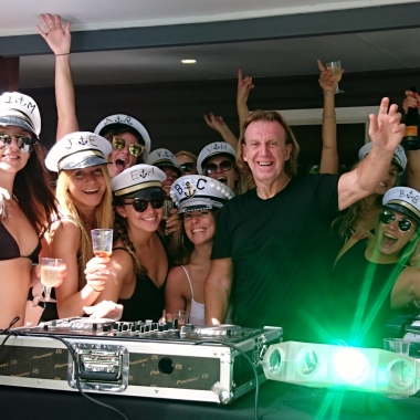 Byron Bay DJS Nightcrawlers DJs