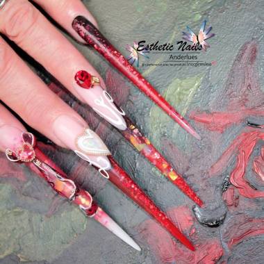 Esthetic Nails