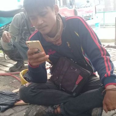 Struktur besi