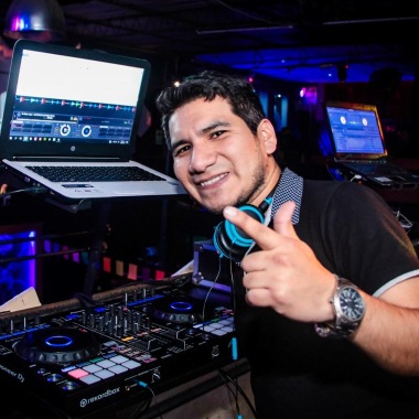 DJ ANTONIO SAAVEDRA