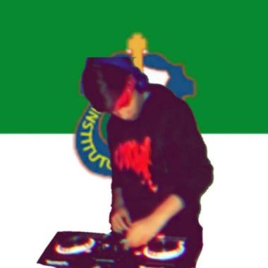 DJ Julián Guevara