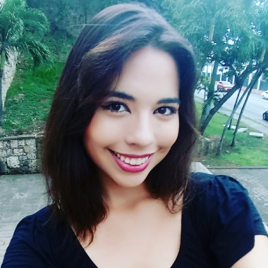 Laura Gomez