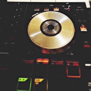 ꧁D૯jαyDj꧂
