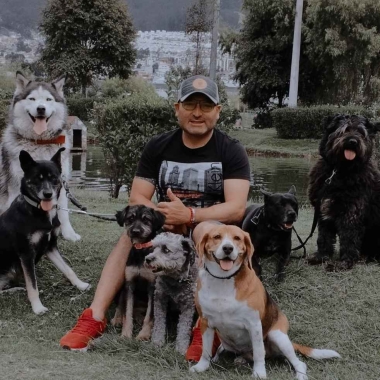 Kendra Pet’s Servicios Caninos