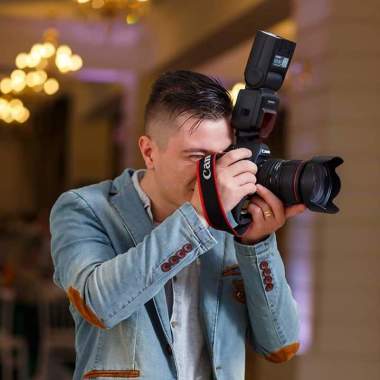 CRS PHOTOGRAPHER