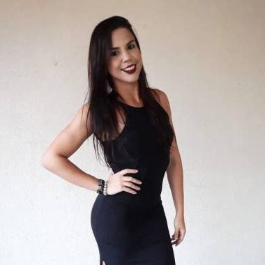 Lívia Oliveira