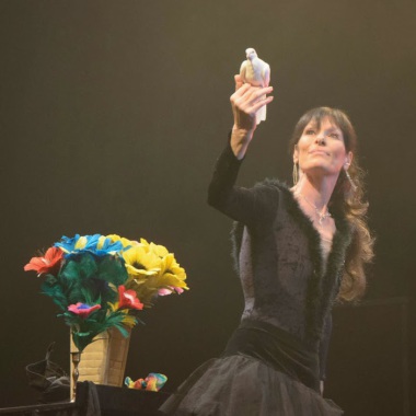 ANNE; intermittente du spectacle
