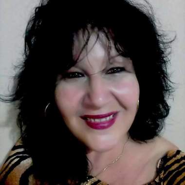 Profesora Maria del Carmen Yll Moreno