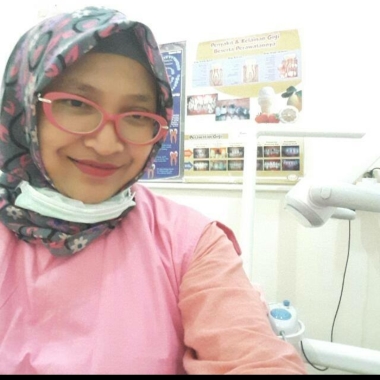 Praktek dokter gigi urdona
