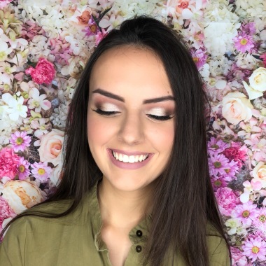 Makeup by Dea