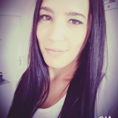 Özel