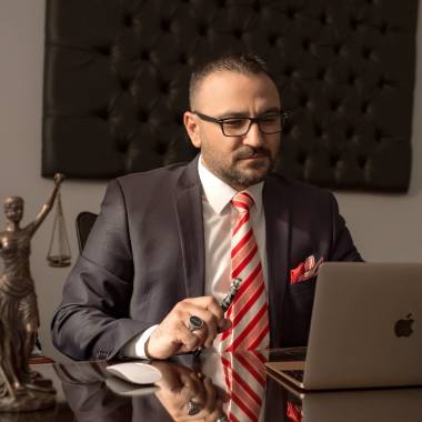 M. Umut Yalçın Avukatlık ve Arabuluculuk Bürosu