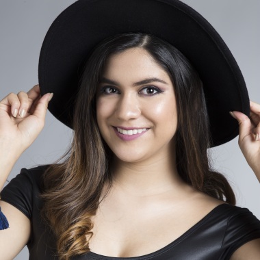 Valentina Parra Makeup