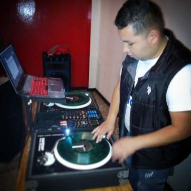 DJ David Cruz